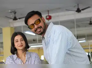 co-founders-at-akinna_annika-saraf-sanchit-goyal-